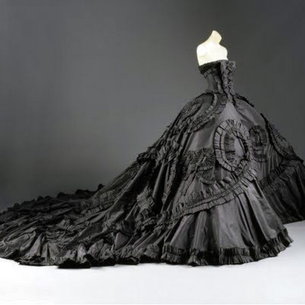 Meet your Posher, Nia